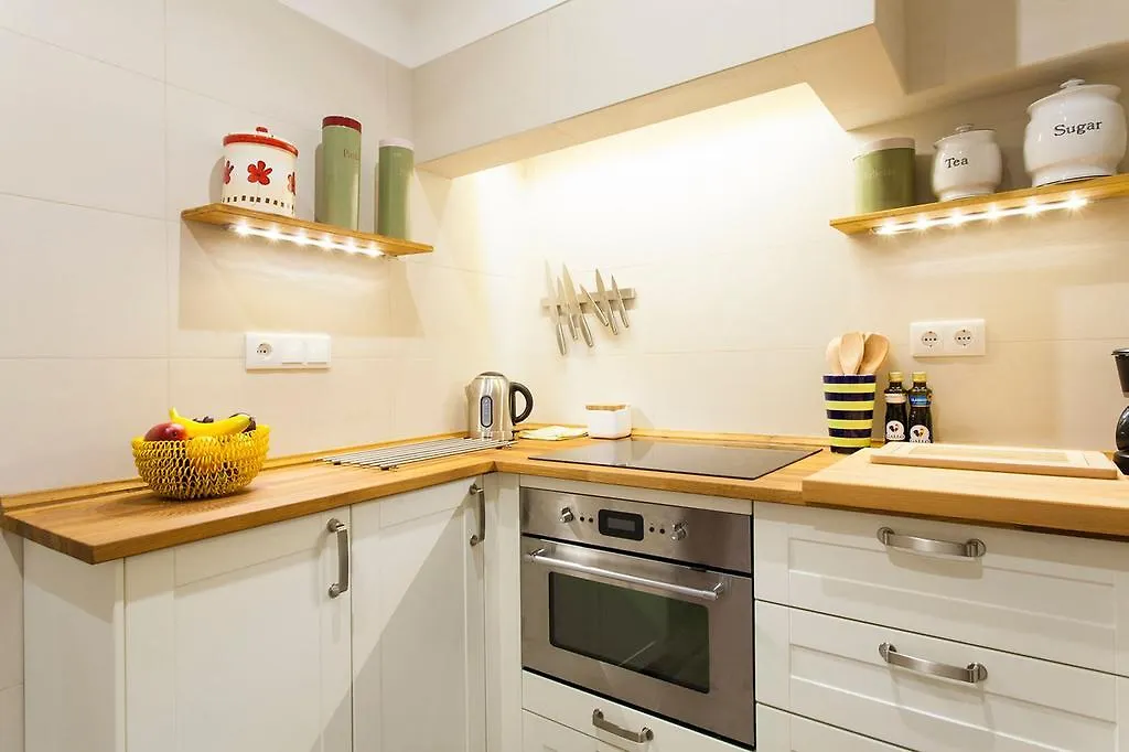 Charming Apartment In Alfama Lisbon