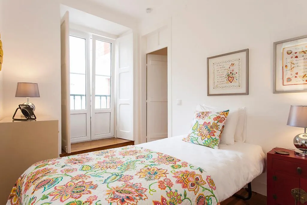Charming Apartment In Alfama Lisbon